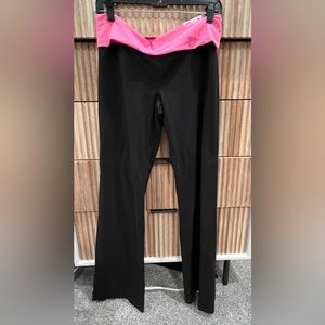 NWT PINK Bootcut Yoga Pants - Size Large